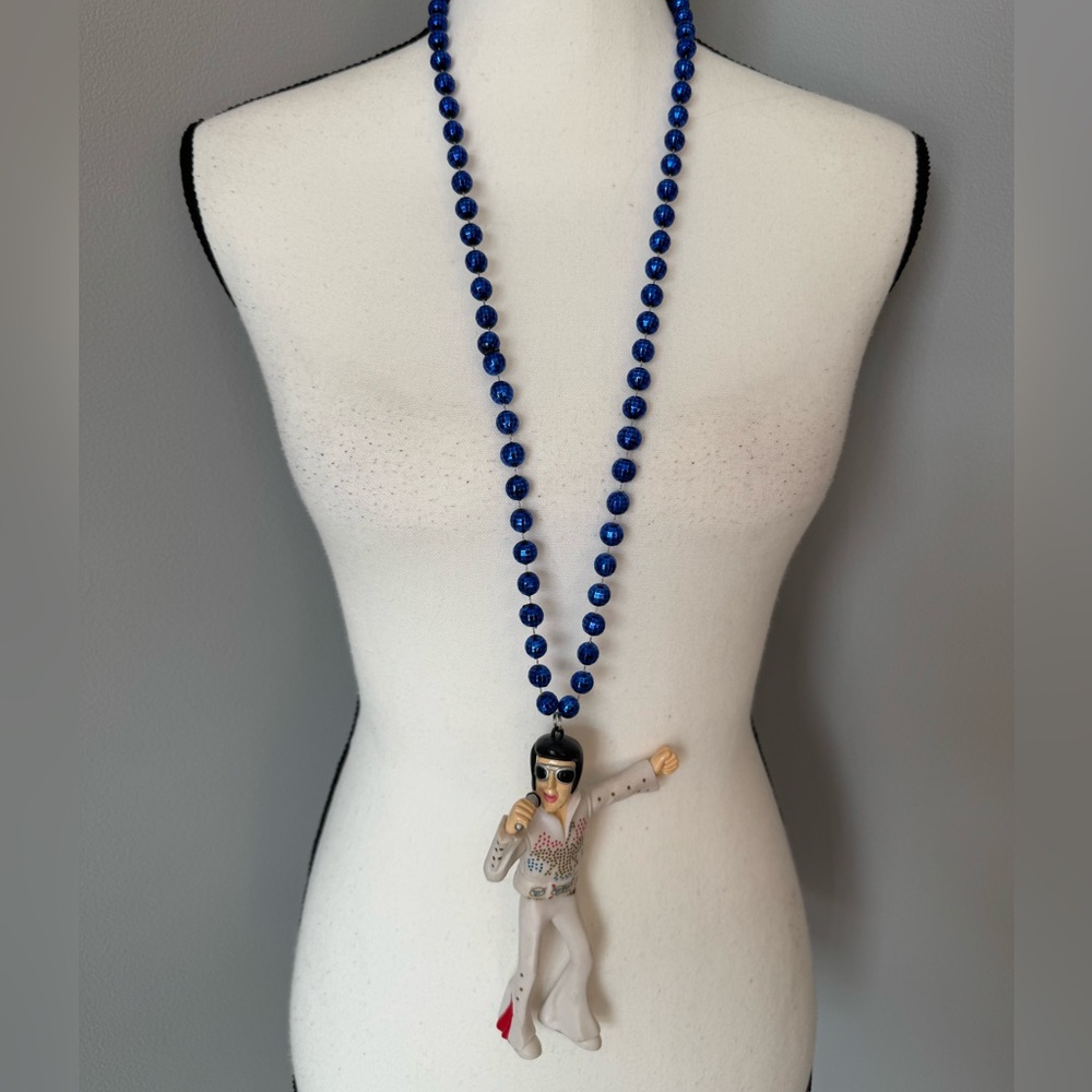 Elvis Figurine Necklace